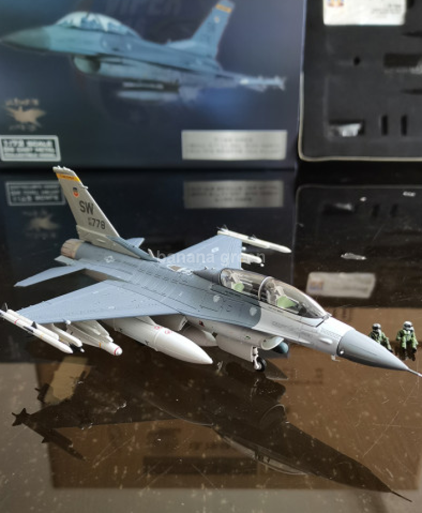 CALIBRE WINGS 록히드 F-16D 합금 전투기 모형 1/72 CA721604