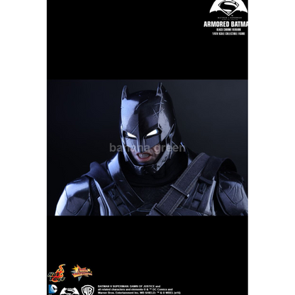 핫토이 HOTTOYS MMS356 배트맨 대 슈퍼맨 1/6 아머드배트맨 블랙크롬