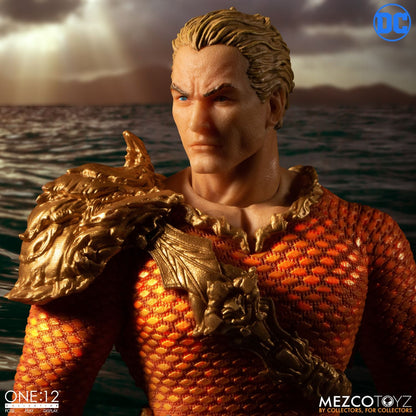 Mezco Toyz 메즈코 토이즈 1/12 아쿠아맨 코믹스 버전 액션 피규어