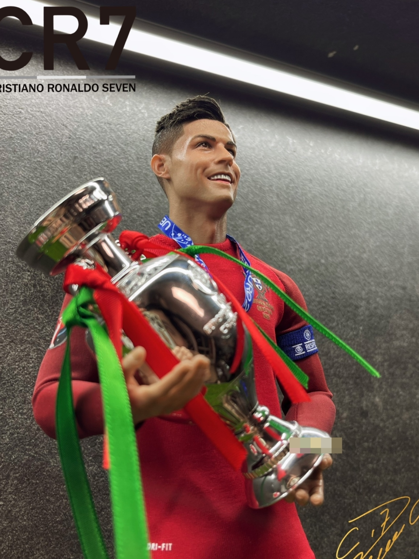 CR7 스튜디오 포르투갈 우승컵 1/6 크리스티아누 호날두 축구피규어