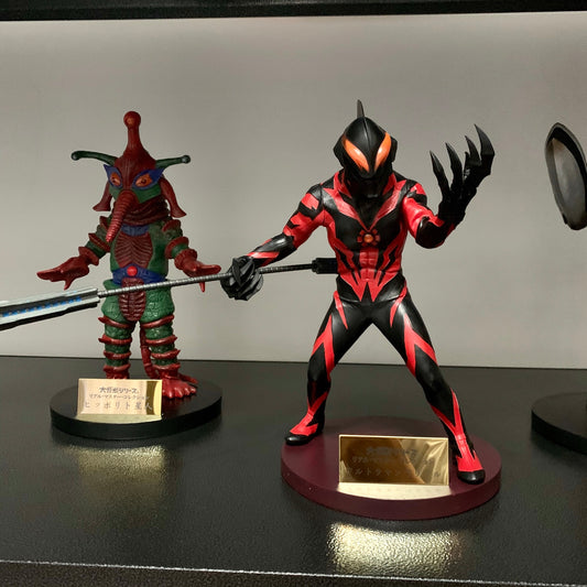 울트라맨 베리알 스태츄 레진피규어