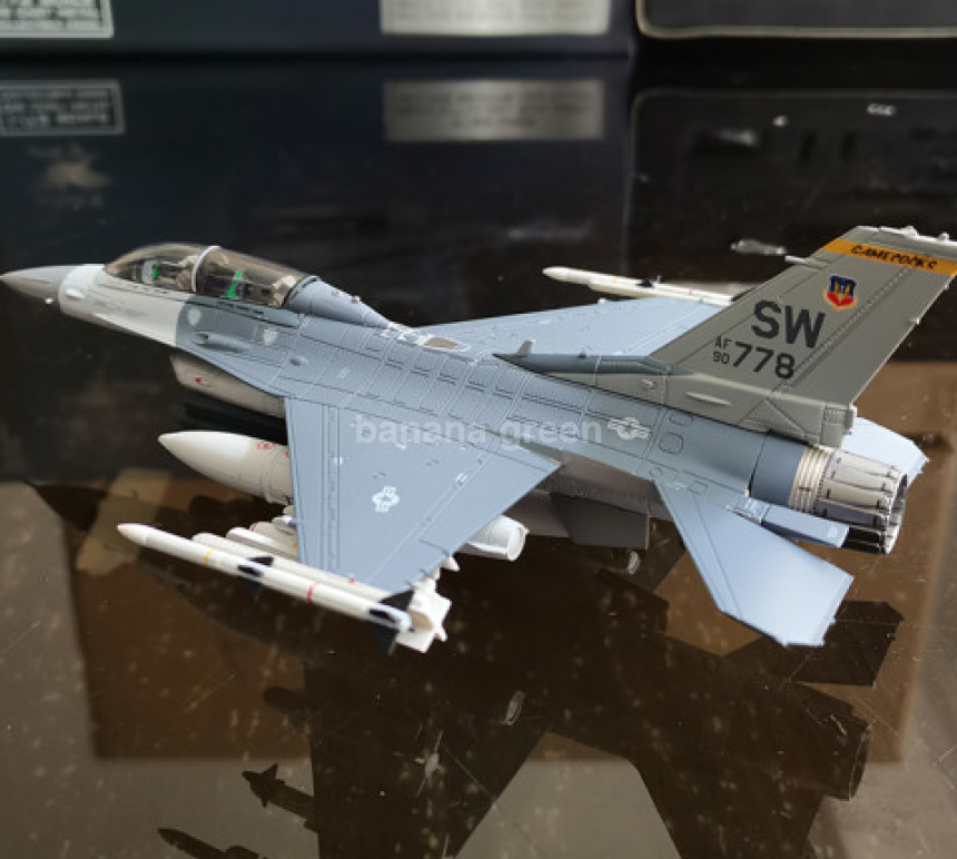 CALIBRE WINGS 록히드 F-16D 합금 전투기 모형 1/72 CA721604