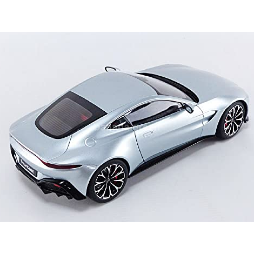AUTOart 오토아트 1/18 애스턴 마틴 밴티지 2019 메탈릭 실버 70276